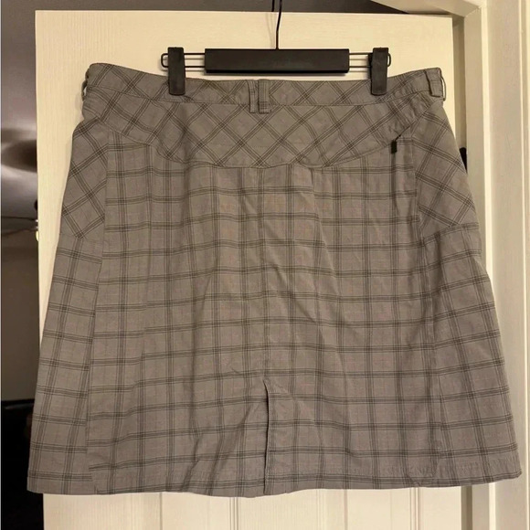 Mountain Hardware Hiking Skirt Size 14 - Picture 3 of 6
